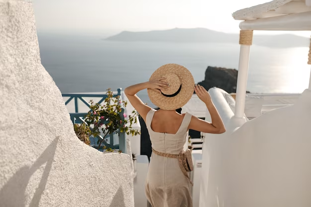 Luxury Accommodations in Santorini for First-Time Visitors