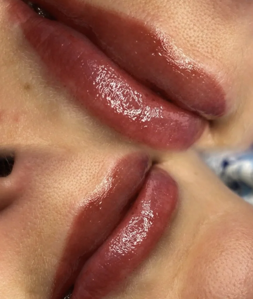 lip liner tatoo