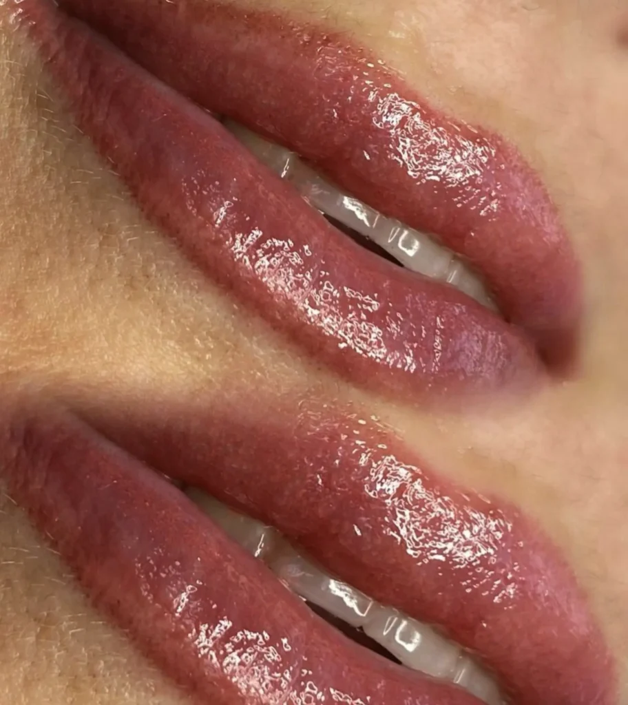 lip tattoo line