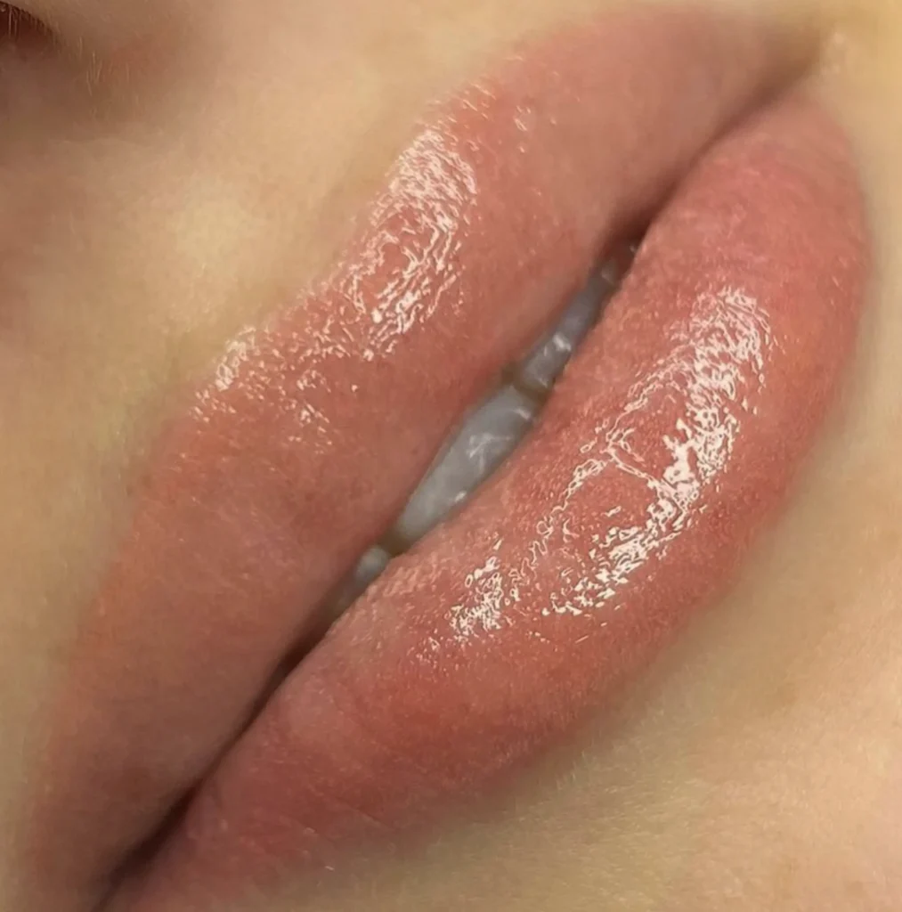 lipliner tattoo